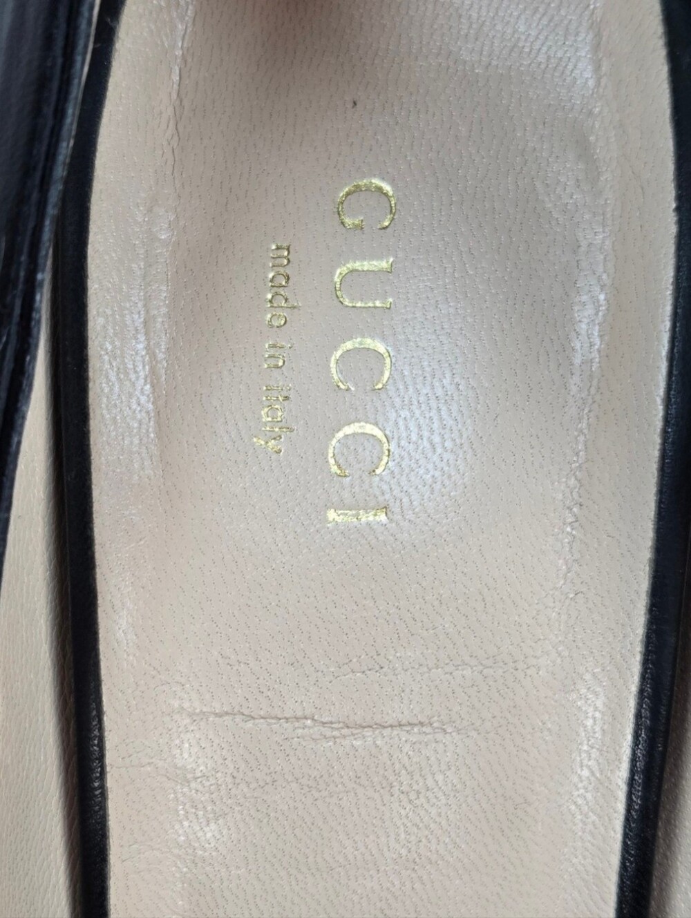 GUCCI Black Leather Pearl Embellished Scallop Pumps Heels Gold GG Logo EU 40 - Picture 9 of 14